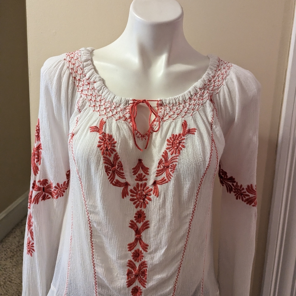Free People white top with orange embroidery size small - Picture 5 of 8